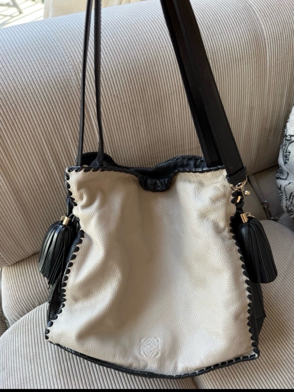 Loewe Flamenco Whipstitch Bell Tassel Bag - Black/Beige